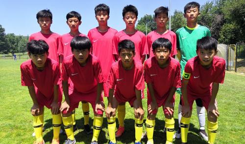 U13球员合影。