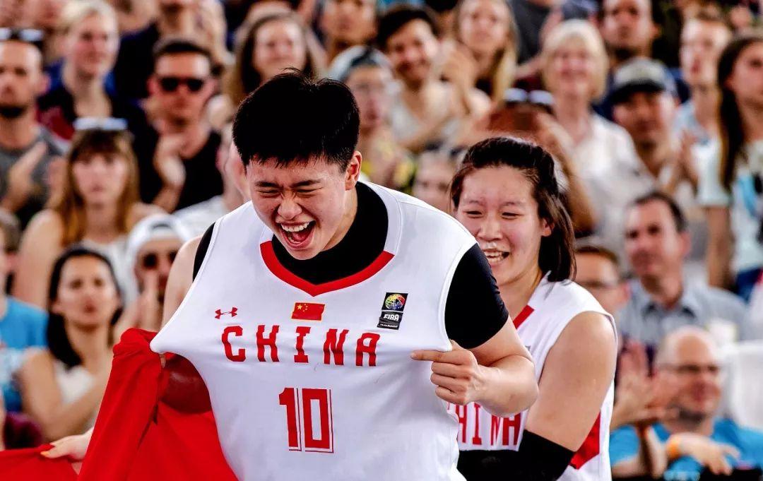 姑娘们好样的！她们赢得中国篮球史上首个世界冠军！