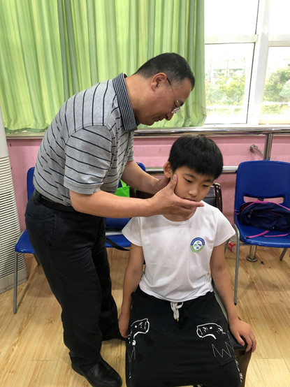 山东日照率先筹备创建青少年脊柱健康中心
