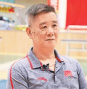 挺过挫折举起梦想（70年，共同走过