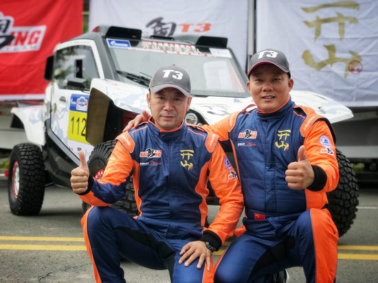 丝绸之路拉力赛第九赛段开山·T3勇之队挑战巴丹吉林